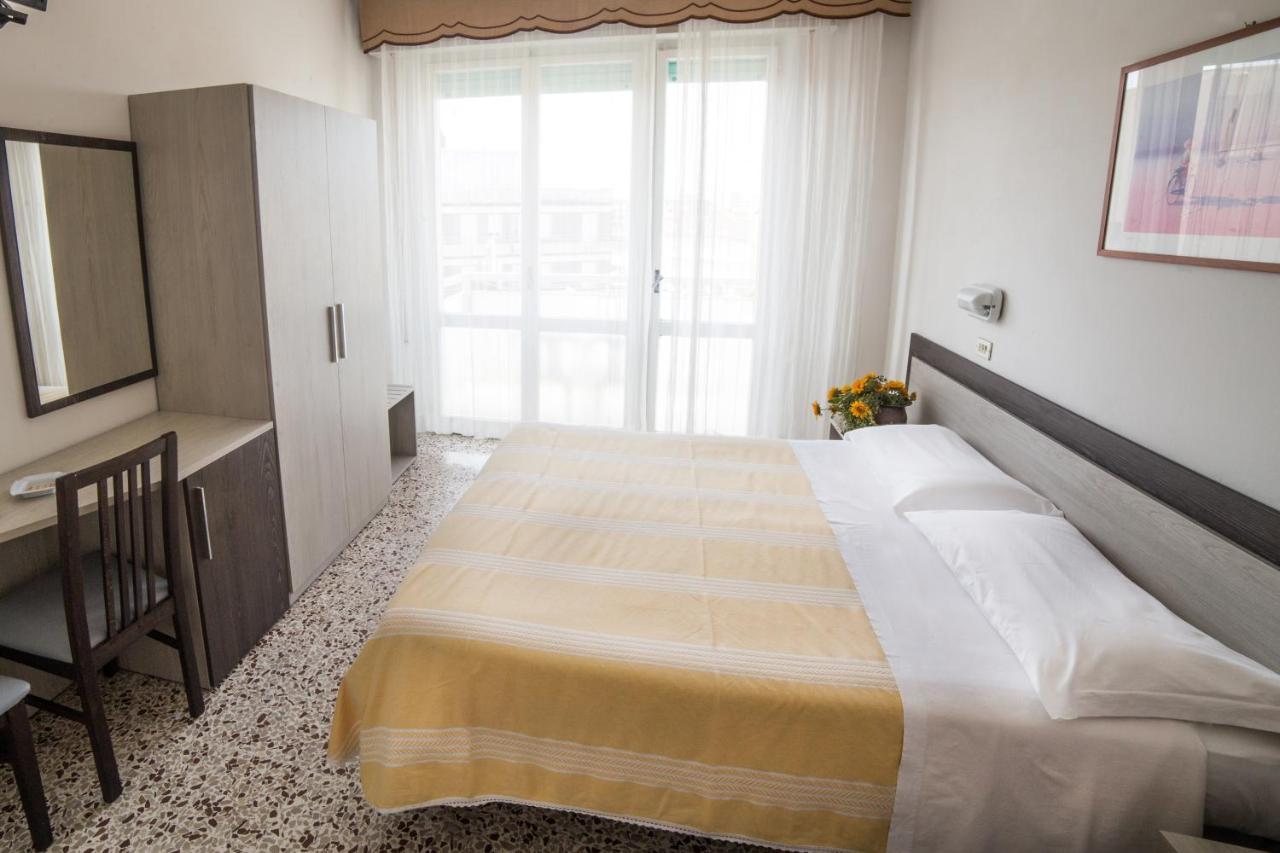 Hotel Europa Gabicce Mare Exteriér fotografie