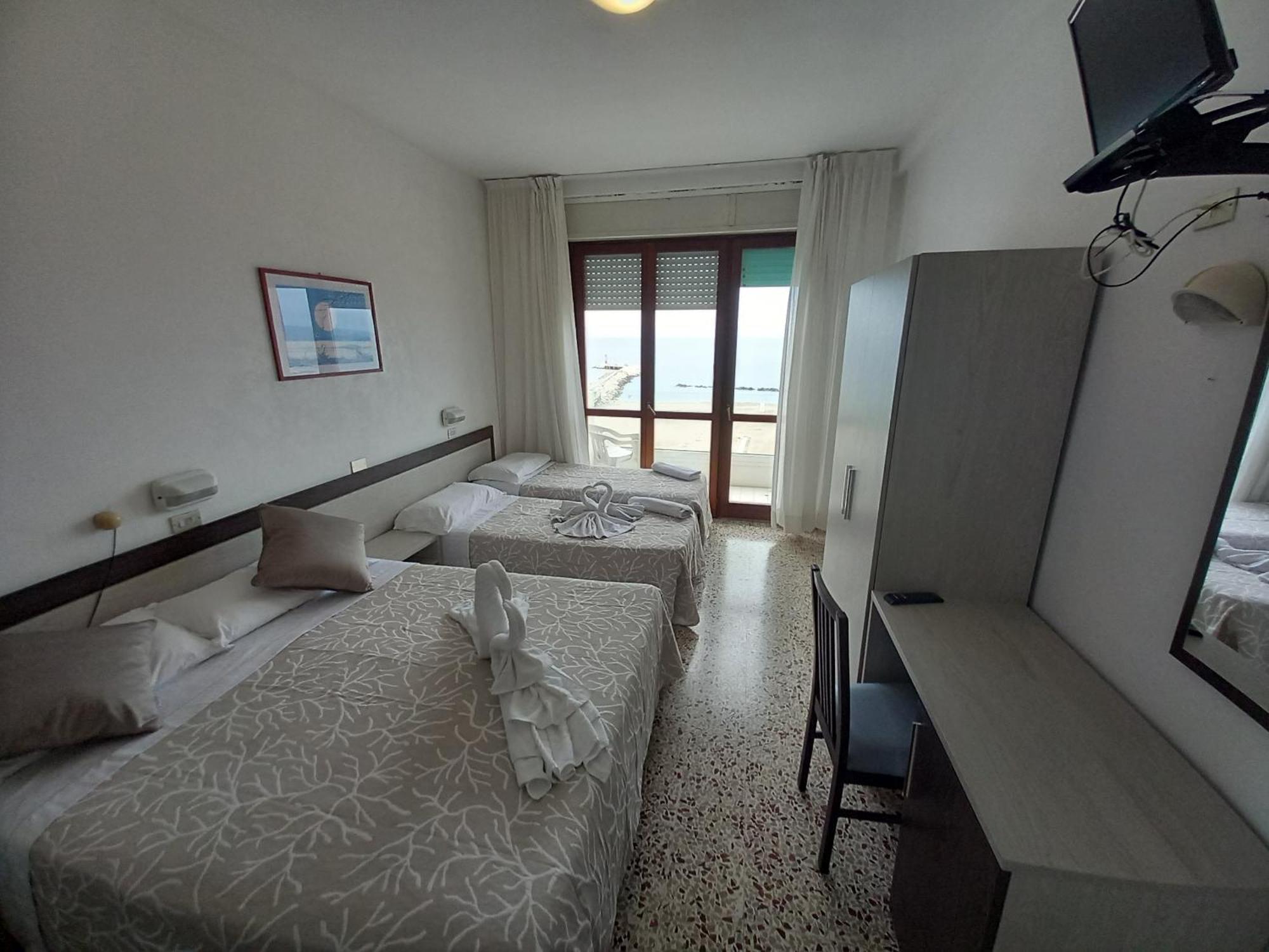 Hotel Europa Gabicce Mare Exteriér fotografie